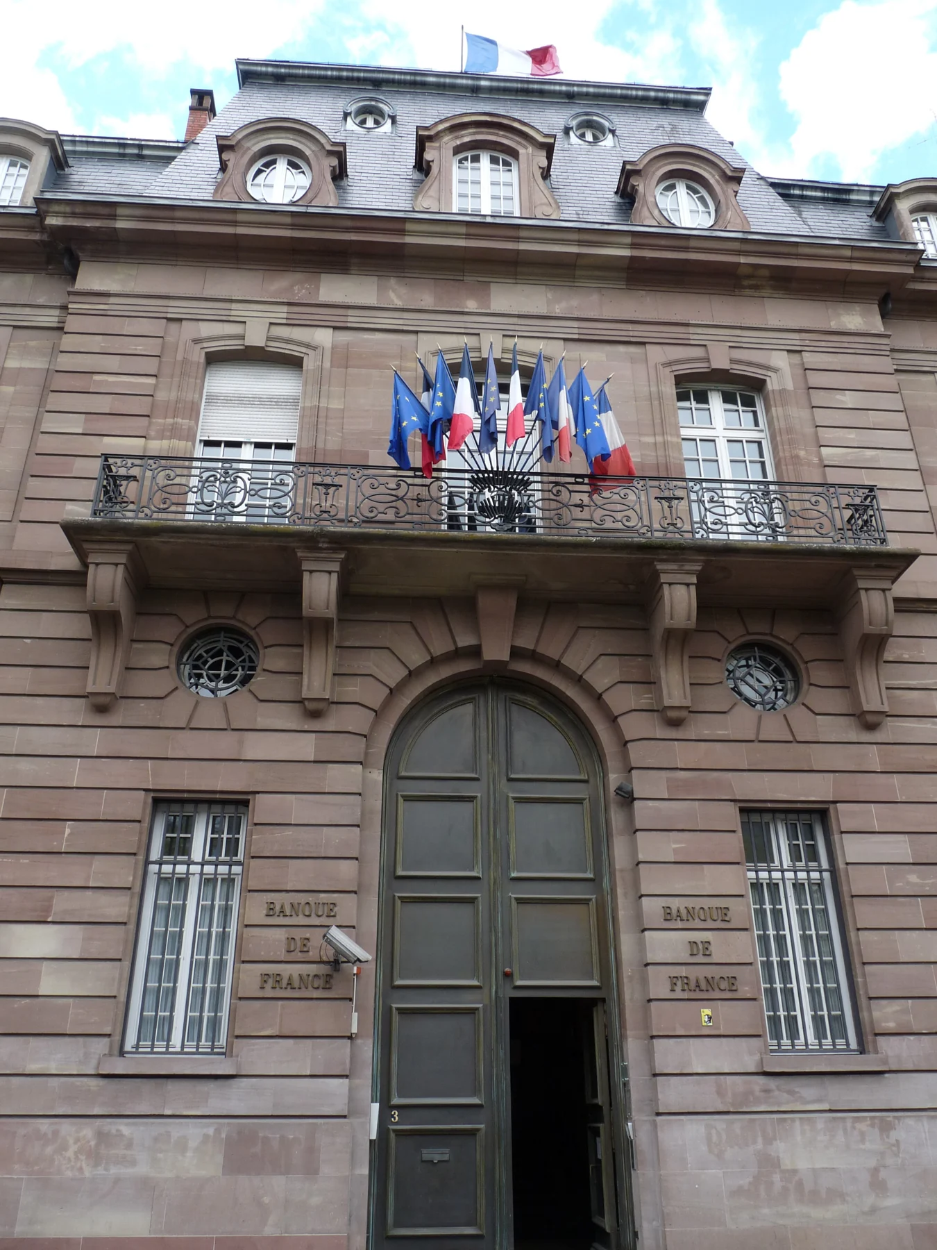 Façade de la Banque de France à Strasbourg.