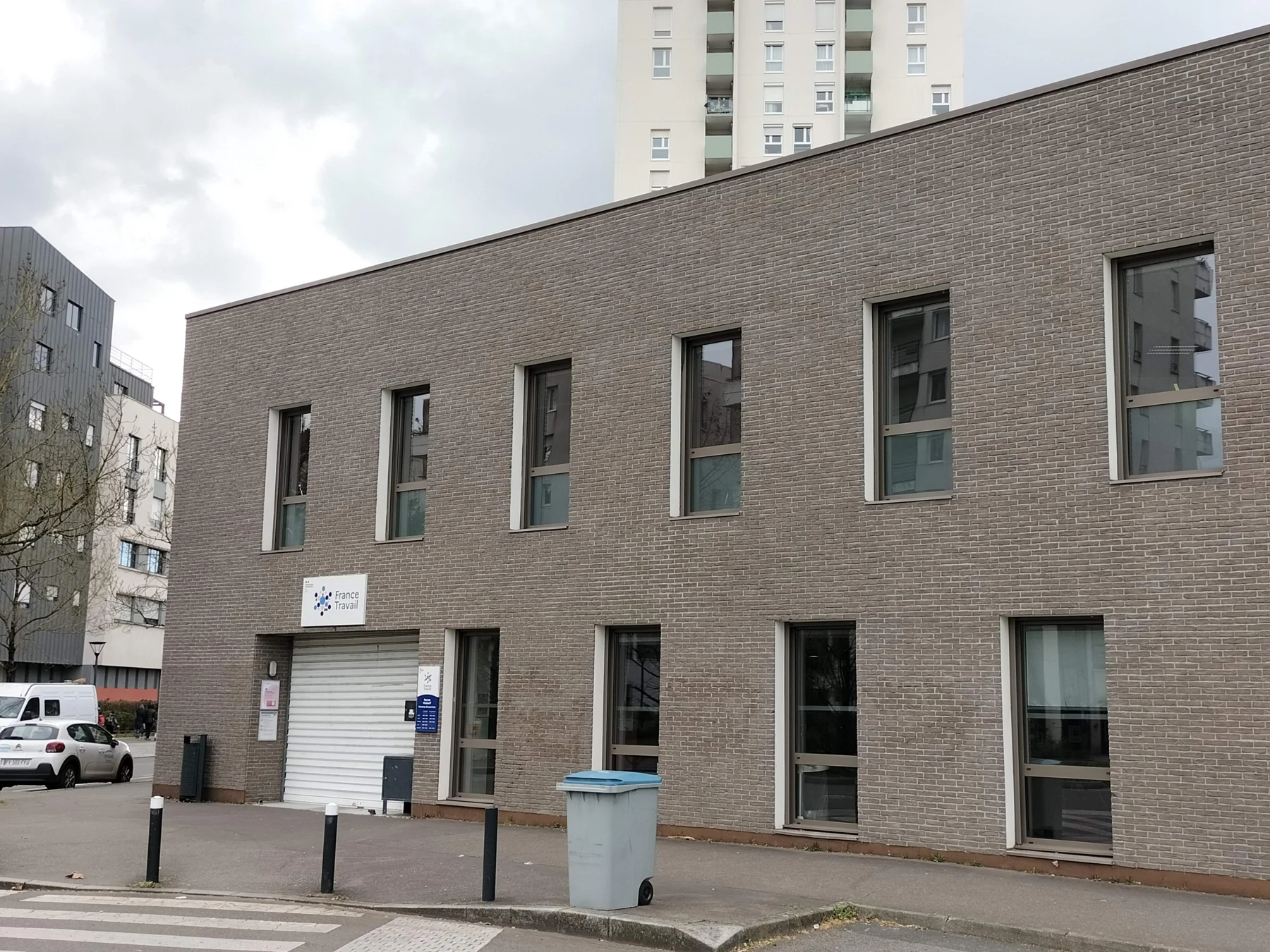 Façade de l’agence France Travail de Nantes Malakoff.